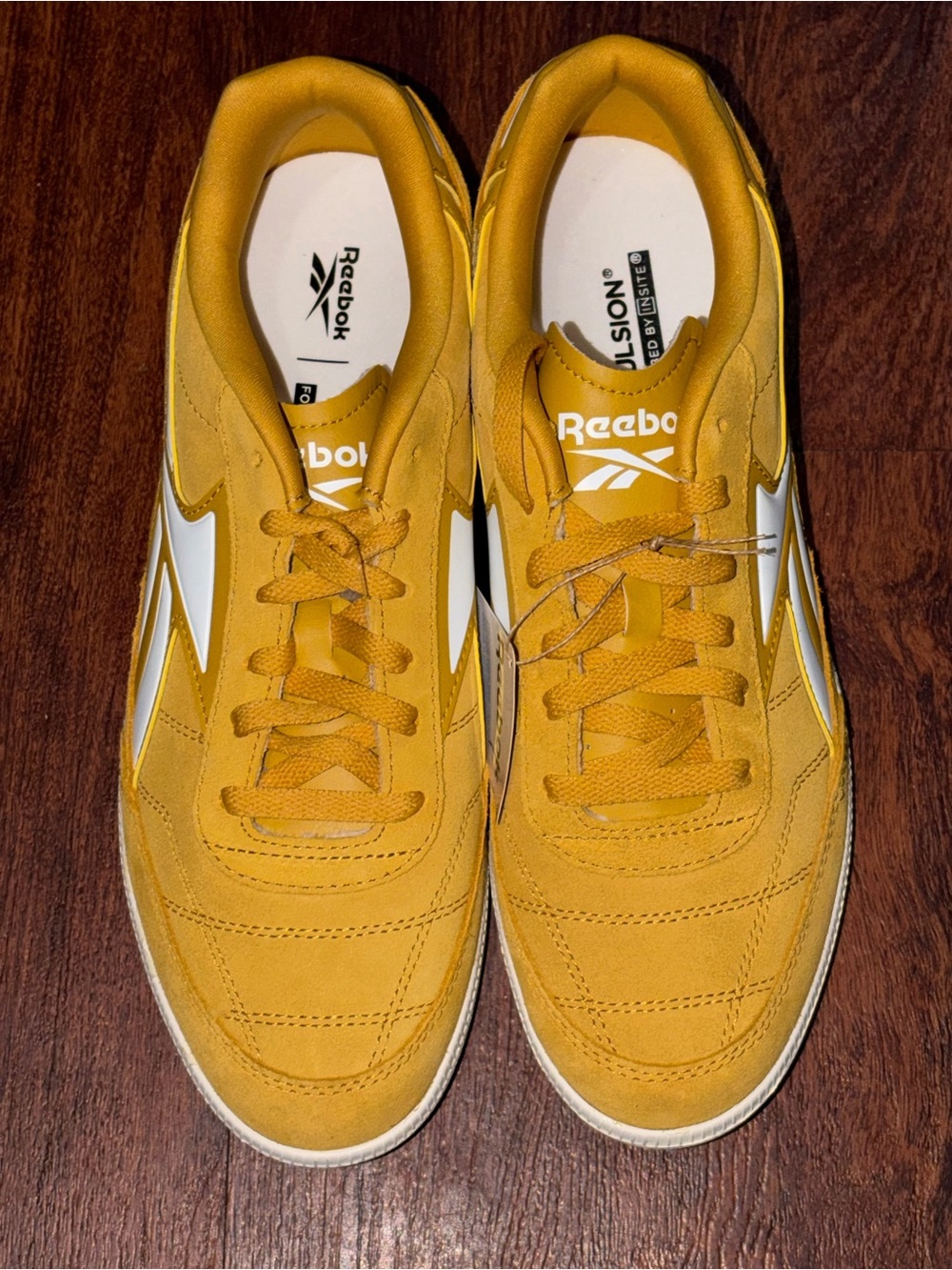 Reebok size 10.5 - Picture 7 of 11